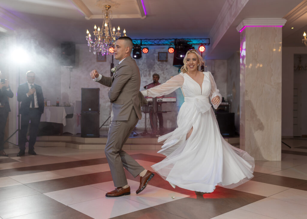 0000_Aleksandra&Mateusz_wesele (176)