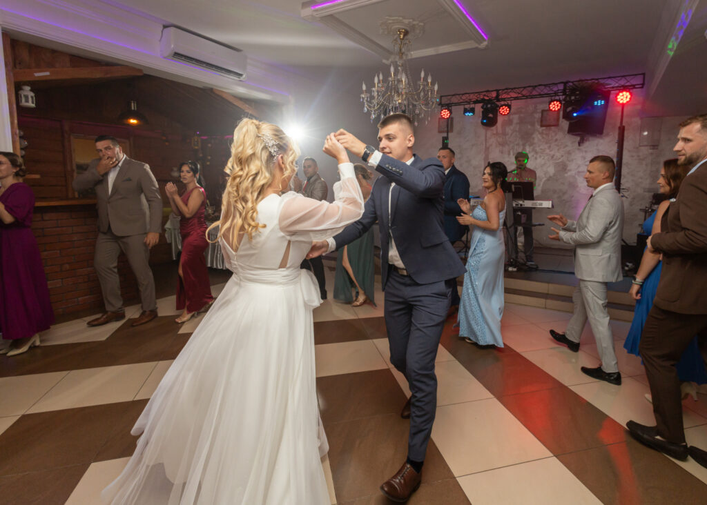 0000_Aleksandra&Mateusz_wesele (281)