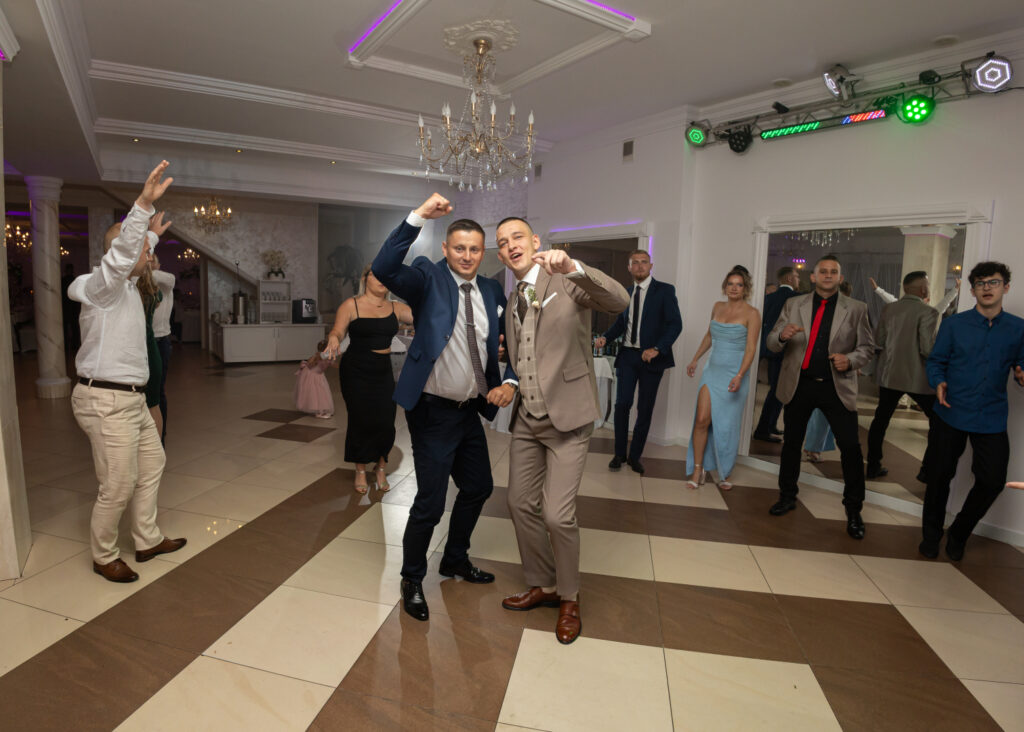 0000_Aleksandra&Mateusz_wesele (419)